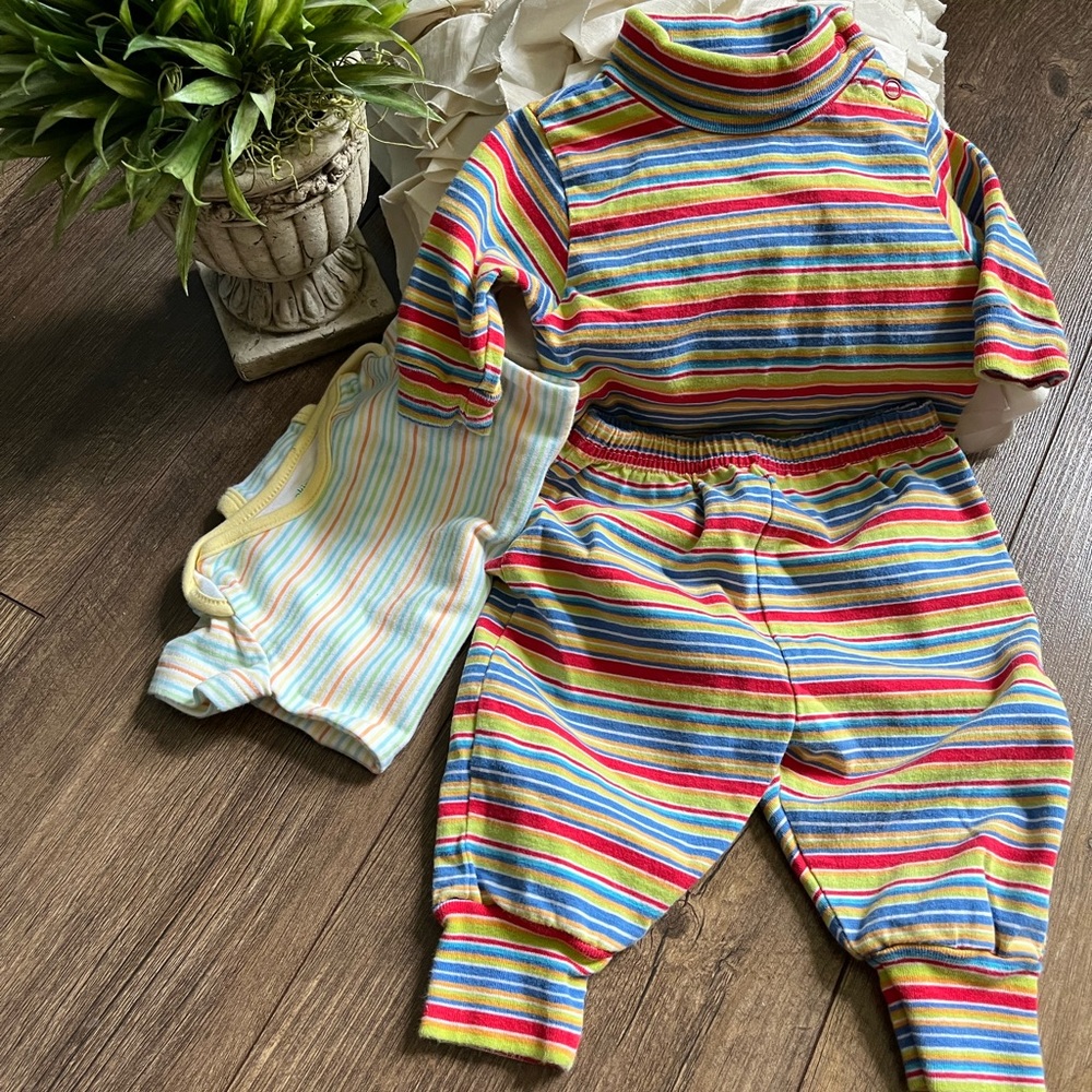 CUTE BANANA SOUP ONSIE OUTFIT AND ONSIE